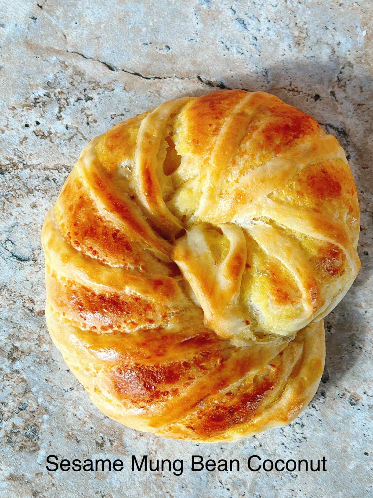 Coconut Butter Bun / Bánh Nhân Dừa Đậu Xanh